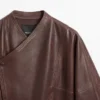 Asymmetrische Bomberjacke aus Nappaleder Asymmetrische Bomberjacke aus Nappaleder