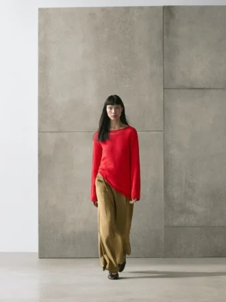 Asymmetrischer Strickpullover