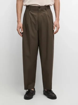 Baumwoll-Hose mit doppelten Abnähern