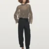 Bestickte, halbtransparente Bluse