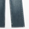 Boot-Cut-Jeans mit hoher Taille Boot-Cut-Jeans mit hoher Taille