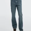 Boot-Cut-Jeans mit hoher Taille Boot-Cut-Jeans mit hoher Taille