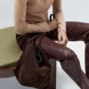 Bucket Bag aus Spaltveloursleder Bucket Bag aus Spaltveloursleder