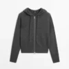 Cardigan aus Wollmischung mit Reißverschluss und Kapuze