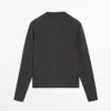 Cardigan mit goldenen Knöpfen