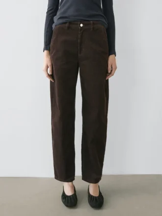 Cordhose in Barrel-Passform