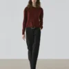 Feinstrick-Pullover mit Rundhalsausschnitt aus 100 % Wolle Feinstrick-Pullover mit Rundhalsausschnitt aus 100 % Wolle