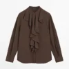 Fließende Bluse mit Rüschen