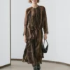 Fließendes Kleid mit Animal-Print Fließendes Kleid mit Animal-Print