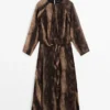 Fließendes Kleid mit Animal-Print Fließendes Kleid mit Animal-Print