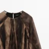 Fließendes Kleid mit Animal-Print Fließendes Kleid mit Animal-Print