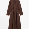 Fließendes Midikleid aus Leinenmischung mit Gürtel Fließendes Midikleid aus Leinenmischung mit Gürtel