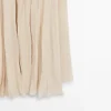 Fließendes Midikleid mit Plissee-Detail Fließendes Midikleid mit Plissee-Detail