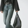 Fließendes Overshirt aus Wollmischung mit Taschendetails