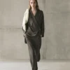 Fließendes Overshirt mit doppelter Knopfleiste