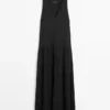 Fließendes, plissiertes Midikleid Fließendes, plissiertes Midikleid