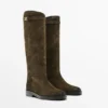 Geölte Reitstiefel aus gespaltenem Wildleder
