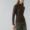 Geripptes Langarm-T-Shirt aus Baumwolle Geripptes Langarm-T-Shirt aus Baumwolle