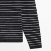 Gestreifter Pullover mit Rundhalsausschnitt Gestreifter Pullover mit Rundhalsausschnitt