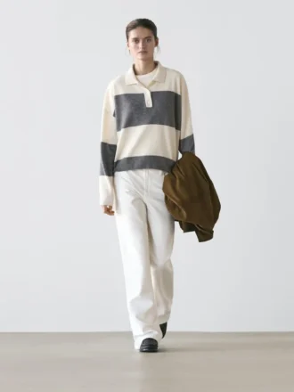 Gestreifter Strickpullover mit Poloshirt-Kragen