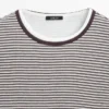 Gestreiftes, doppellagiges T-Shirt mit kurzen Ärmeln Gestreiftes, doppellagiges T-Shirt mit kurzen Ärmeln