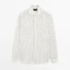 Gestreiftes Hemd aus 100 % Leinen Gestreiftes Hemd aus 100 % Leinen