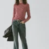 Gestreiftes Langarm-T-Shirt Gestreiftes Langarm-T-Shirt