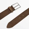 Gürtel aus weichem Nappaleder mit Nickelschnalle Gürtel aus weichem Nappaleder mit Nickelschnalle