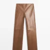 Hose aus glänzendem Nappaleder Hose aus glänzendem Nappaleder