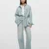 Jeans mit hoher Taille und Barrel-Passform Jeans mit hoher Taille und Barrel-Passform