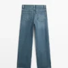 Jeans mit hoher Taille und weitem Bein