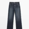 Jeans mit hoher Taille und weitem Bein Jeans mit hoher Taille und weitem Bein