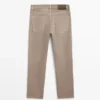 Jeans mit konischer Passform Jeans mit konischer Passform