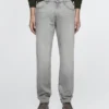 Jeans mit konischer Passform Jeans mit konischer Passform
