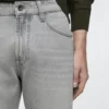 Jeans mit konischer Passform Jeans mit konischer Passform