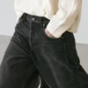 Jeans mit mittlerer Leibhöhe und Balloon-Passform