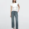 Jeans mit mittlerer Leibhöhe und Schlag