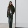 Jeans mit mittlerer Leibhöhe und Schlag
