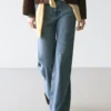 Jeans mit mittlerer Leibhöhe und Schlag