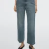 Jeans mit mittlerer Leibhöhe und Schlag