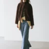 Jeans mit mittlerer Leibhöhe und Schlag