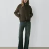 Jeans mit mittlerer Leibhöhe und Schlag