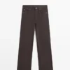 Jeans mit weitem Bein