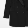 Kleider im Blazer-Stil mit Satin-Details Kleider im Blazer-Stil mit Satin-Details