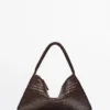 Kleine geflochtene Lederschultertasche Kleine geflochtene Lederschultertasche