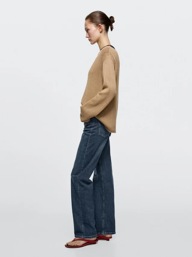 Komfortable Jeans mit geradem Bein und hoher Taille Komfortable Jeans mit geradem Bein und hoher Taille