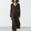Kontrastreiches Kleid aus Baumwollmischgewebe Kontrastreiches Kleid aus Baumwollmischgewebe