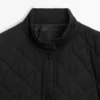 Kurze, wasserabweisende Daunenjacke Kurze, wasserabweisende Daunenjacke