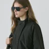 Kurzer, wattierter Parka mit Kragen Kurzer, wattierter Parka mit Kragen