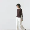 Langarm-T-Shirt mit doppellagigem Saum Langarm-T-Shirt mit doppellagigem Saum